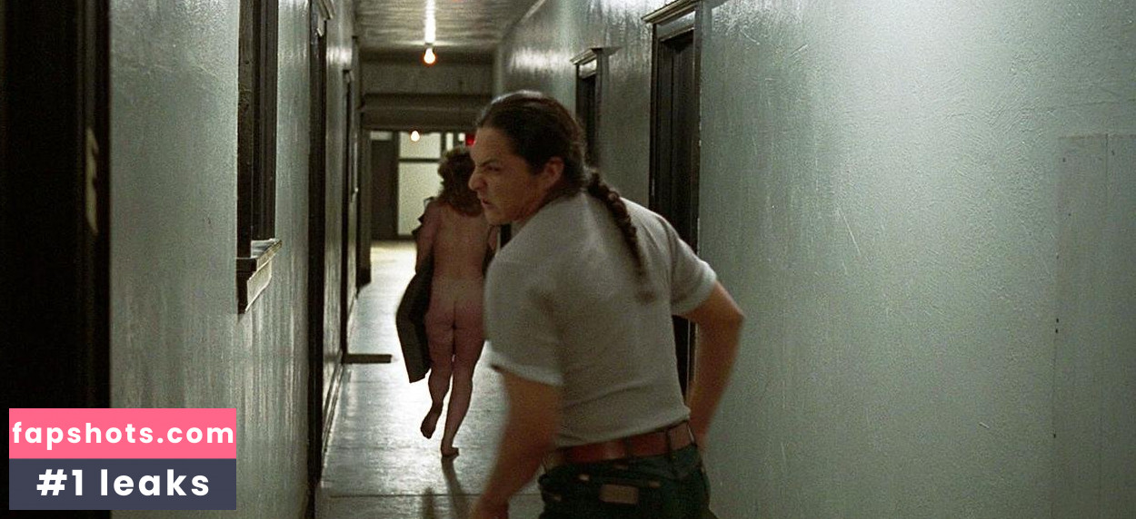 Michelle Hutchison gallery photo #2