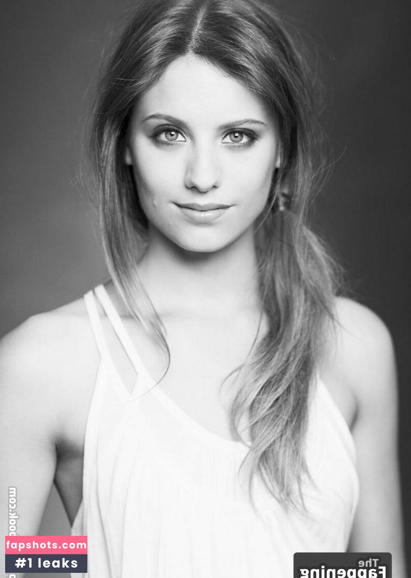 Michelle Jenner gallery photo #15