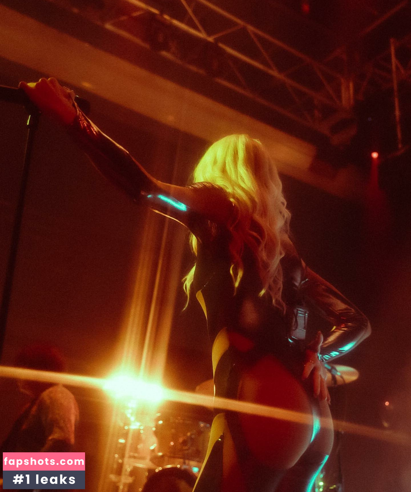 Michelle Joy gallery photo #2