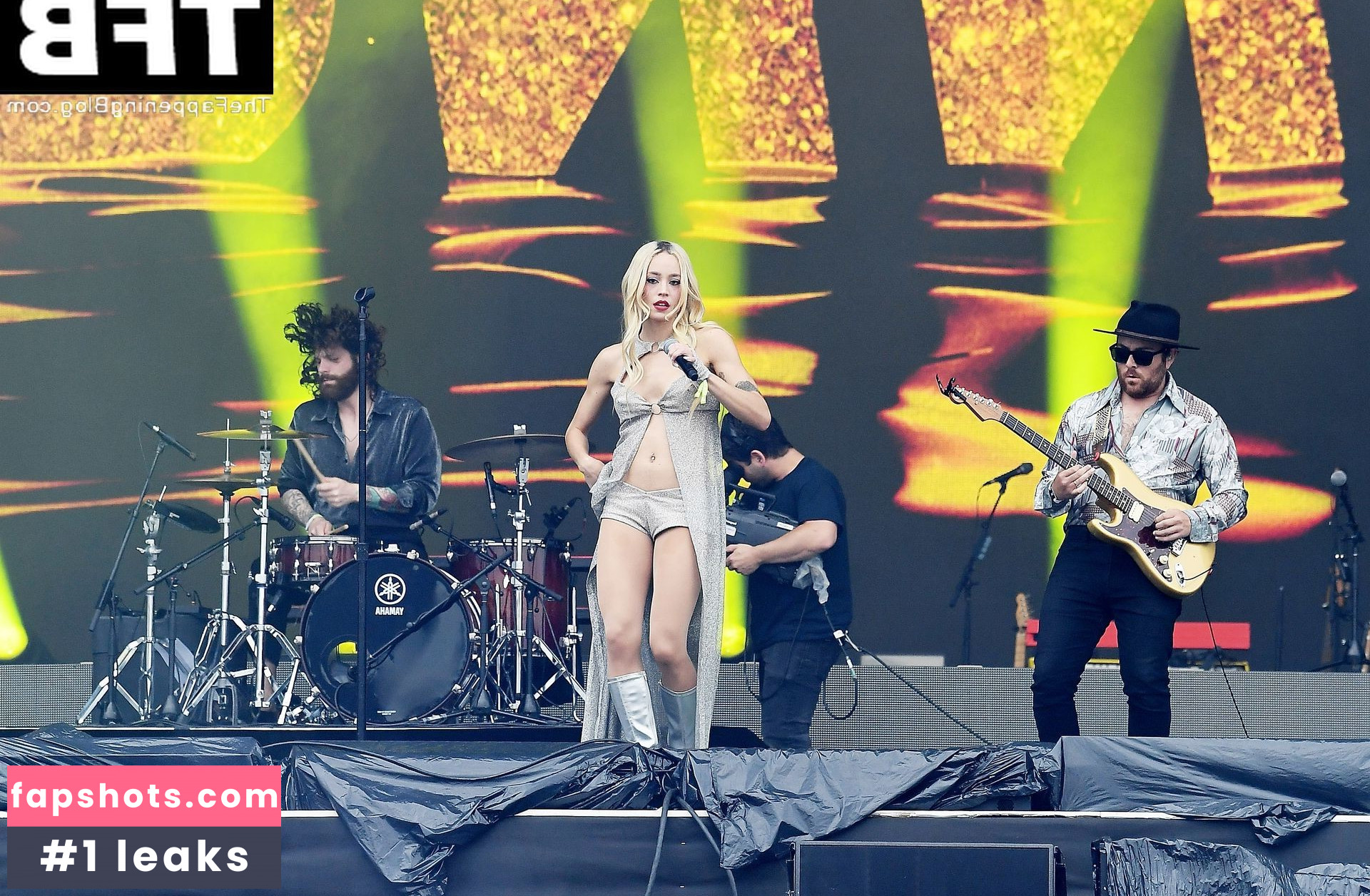 Michelle Joy gallery photo #22