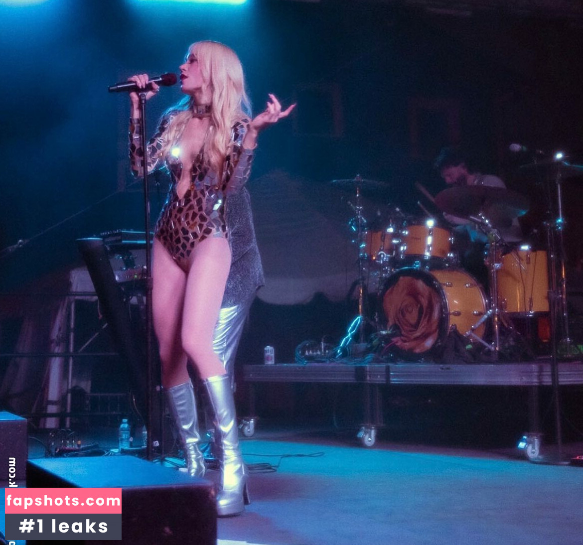 Michelle Joy gallery photo #6