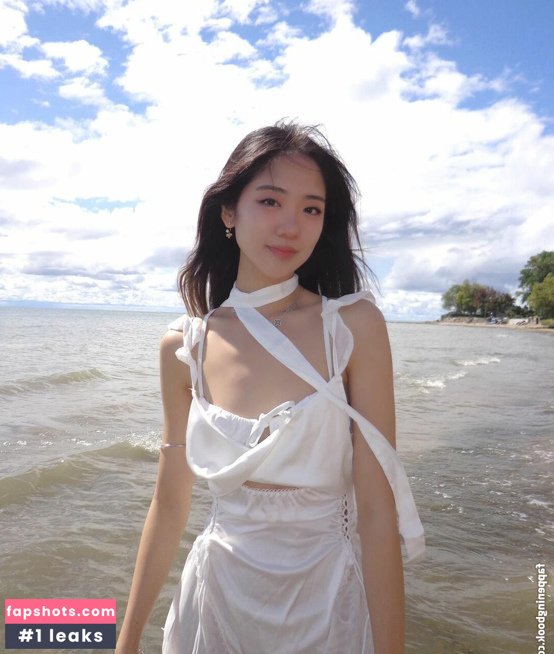 Michelle Kwon gallery photo #15