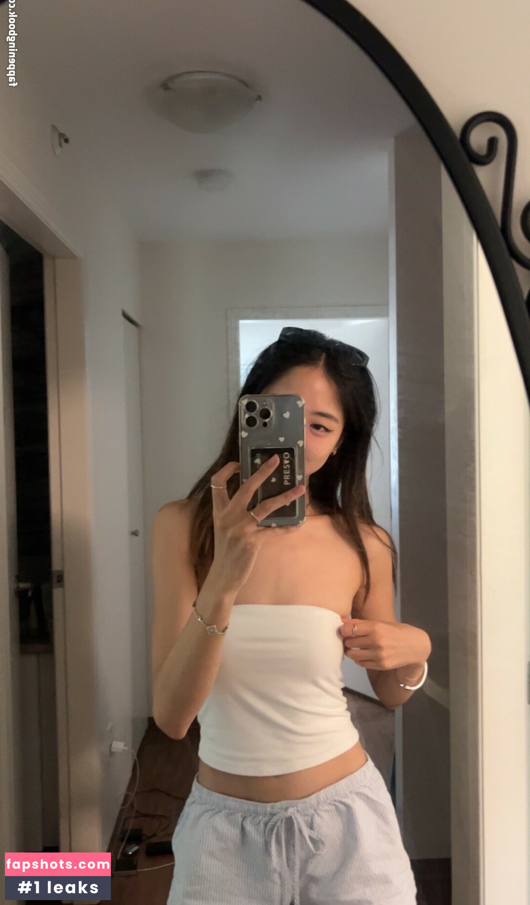 Michelle Kwon gallery photo #19