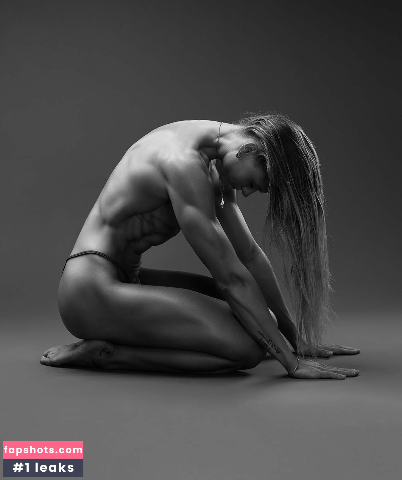 Michelle Mathiesen gallery photo #2