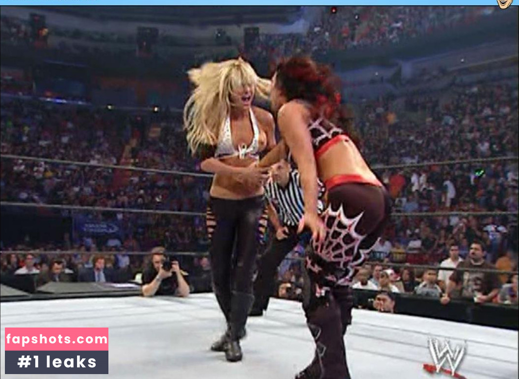 Michelle McCool gallery photo #3