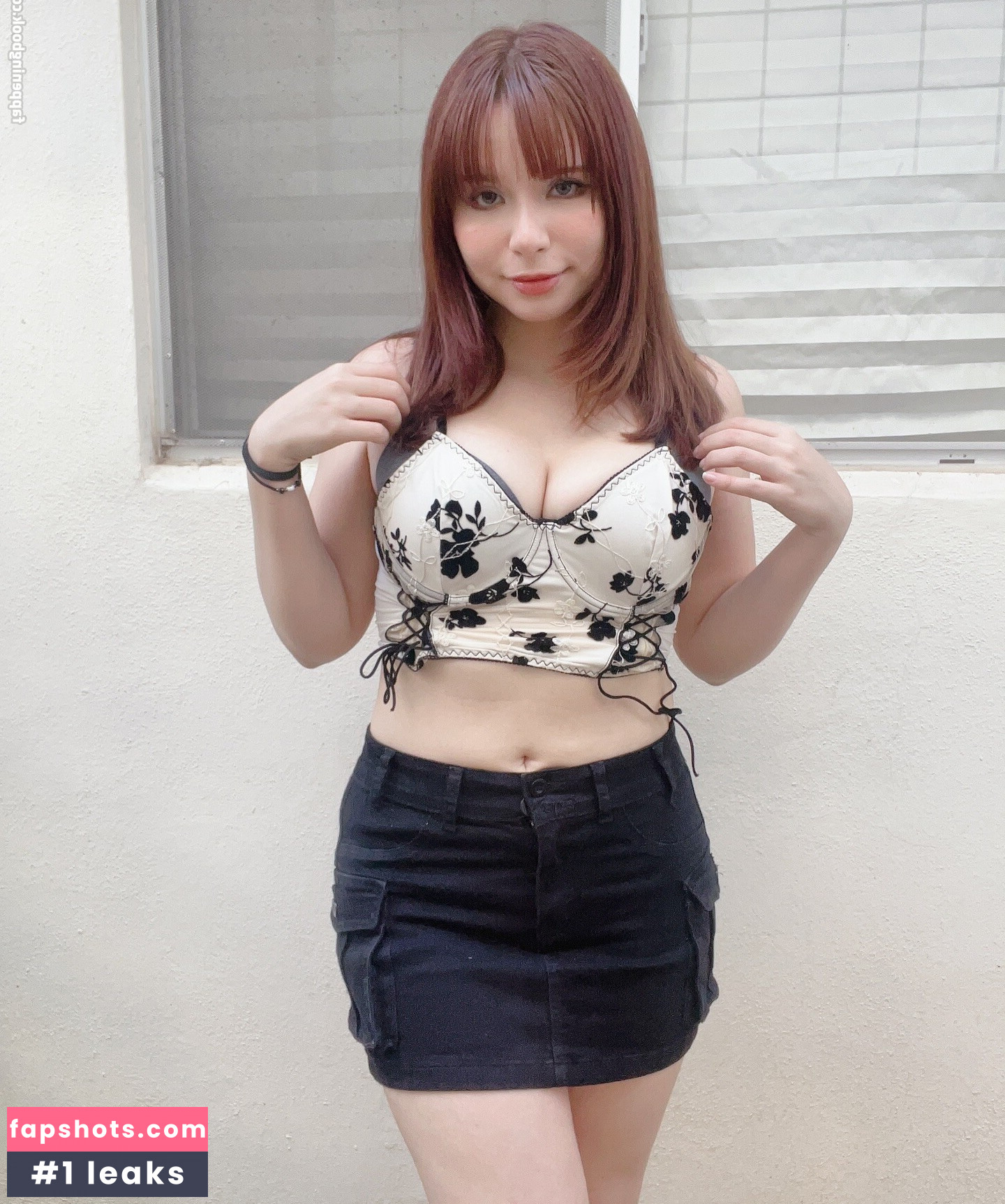 Michelle Mondragon gallery photo #9