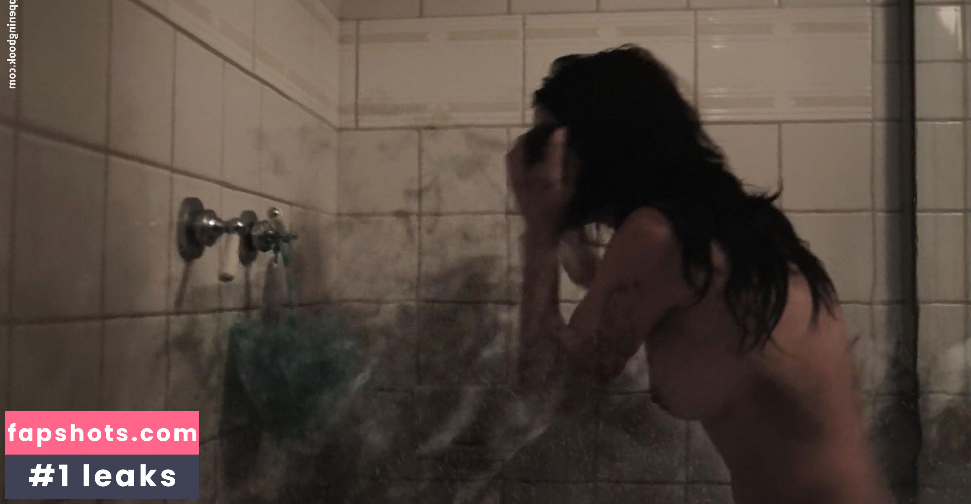 Michelle Nunes nude babe gallery