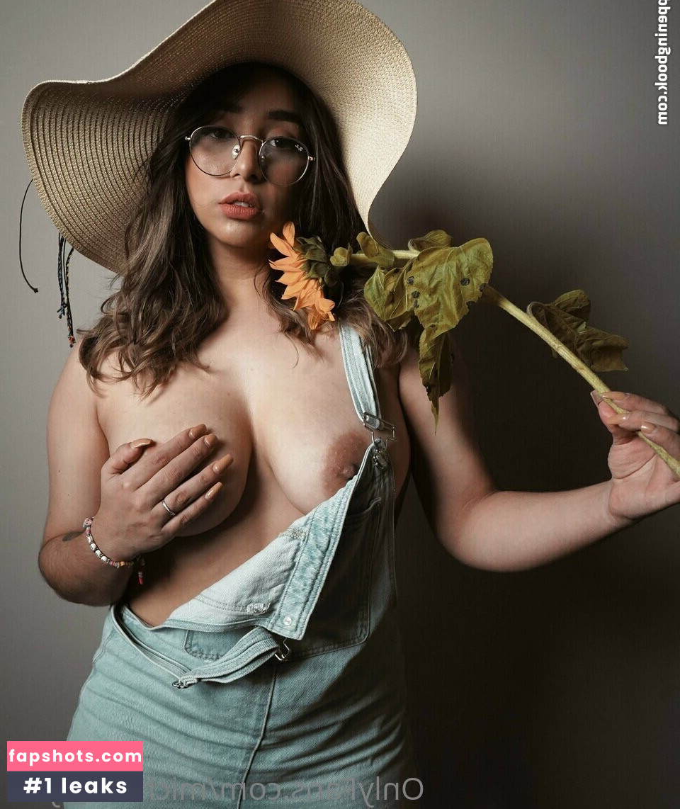 Michelle_Tyler gallery photo #10