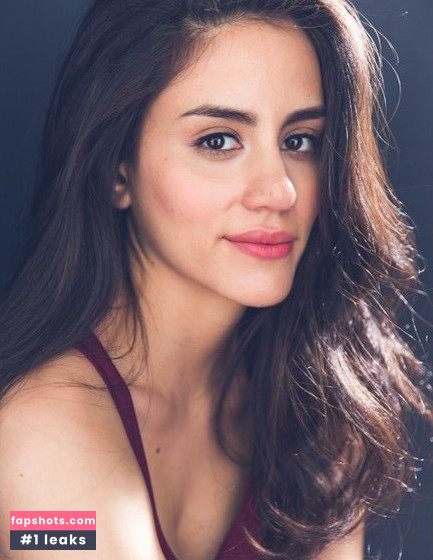 Michelle Veintimilla nude babe gallery