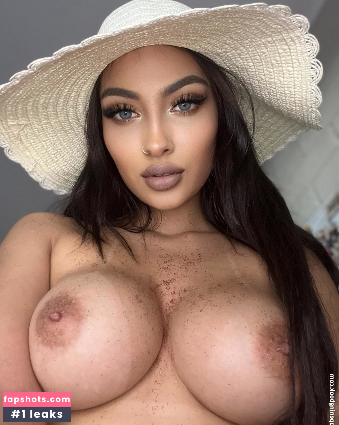 Michelleconstanza gallery photo #69