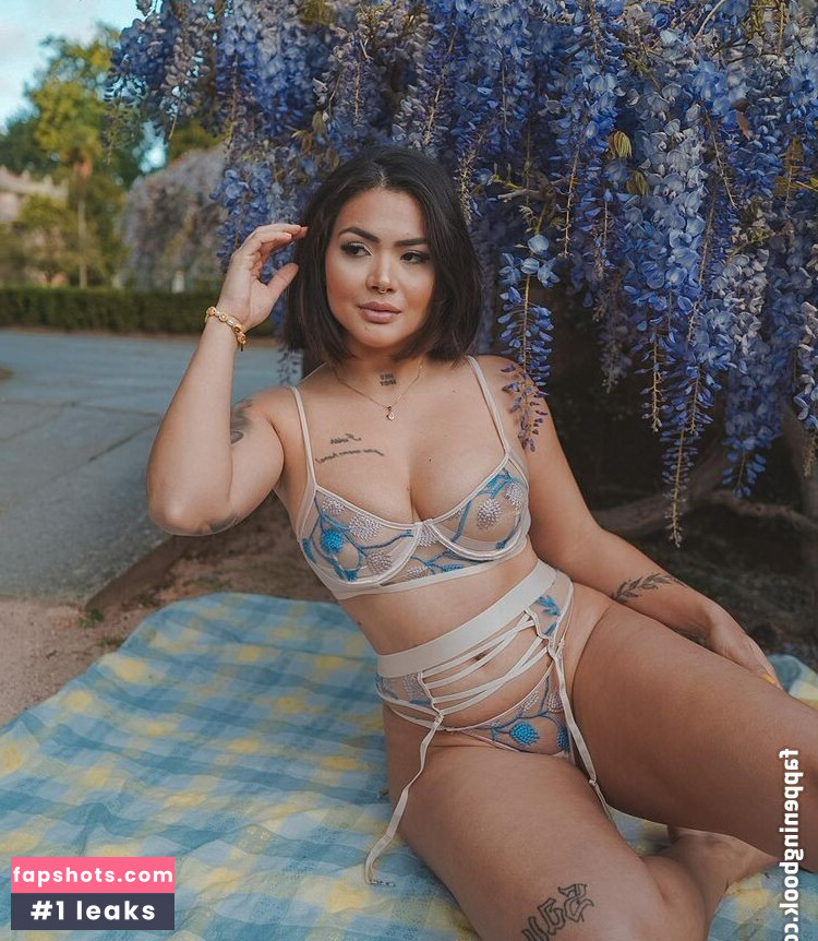 Michellen Cristina gallery photo #13