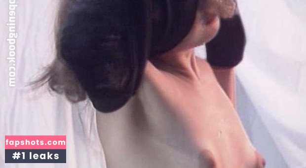 Michi gallery photo #14