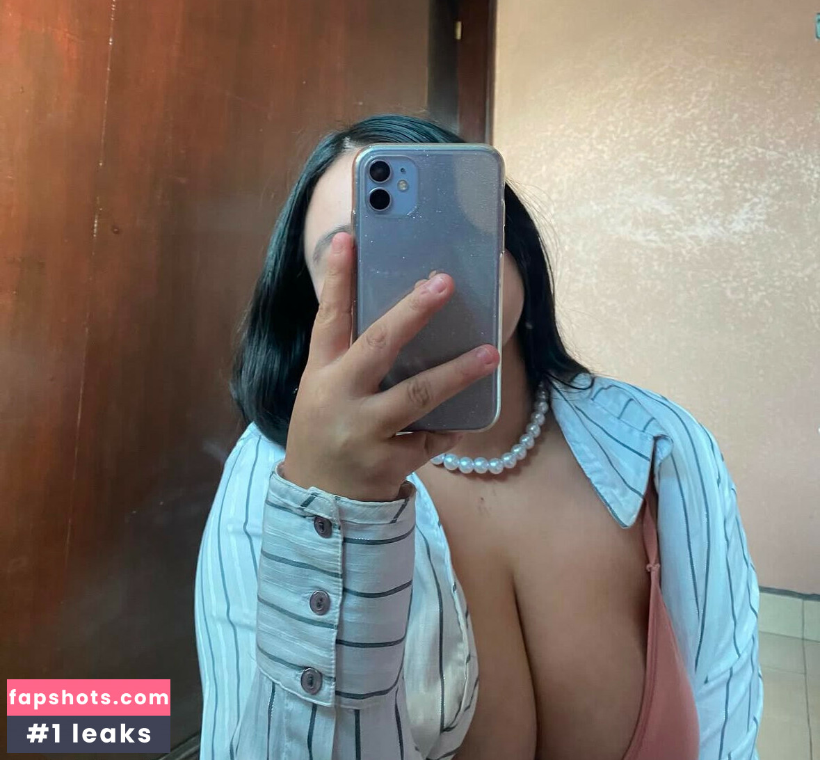 Michi Pau gallery photo #7