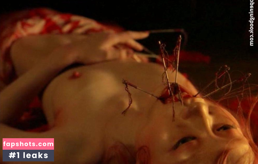 Michie Ito gallery photo #3