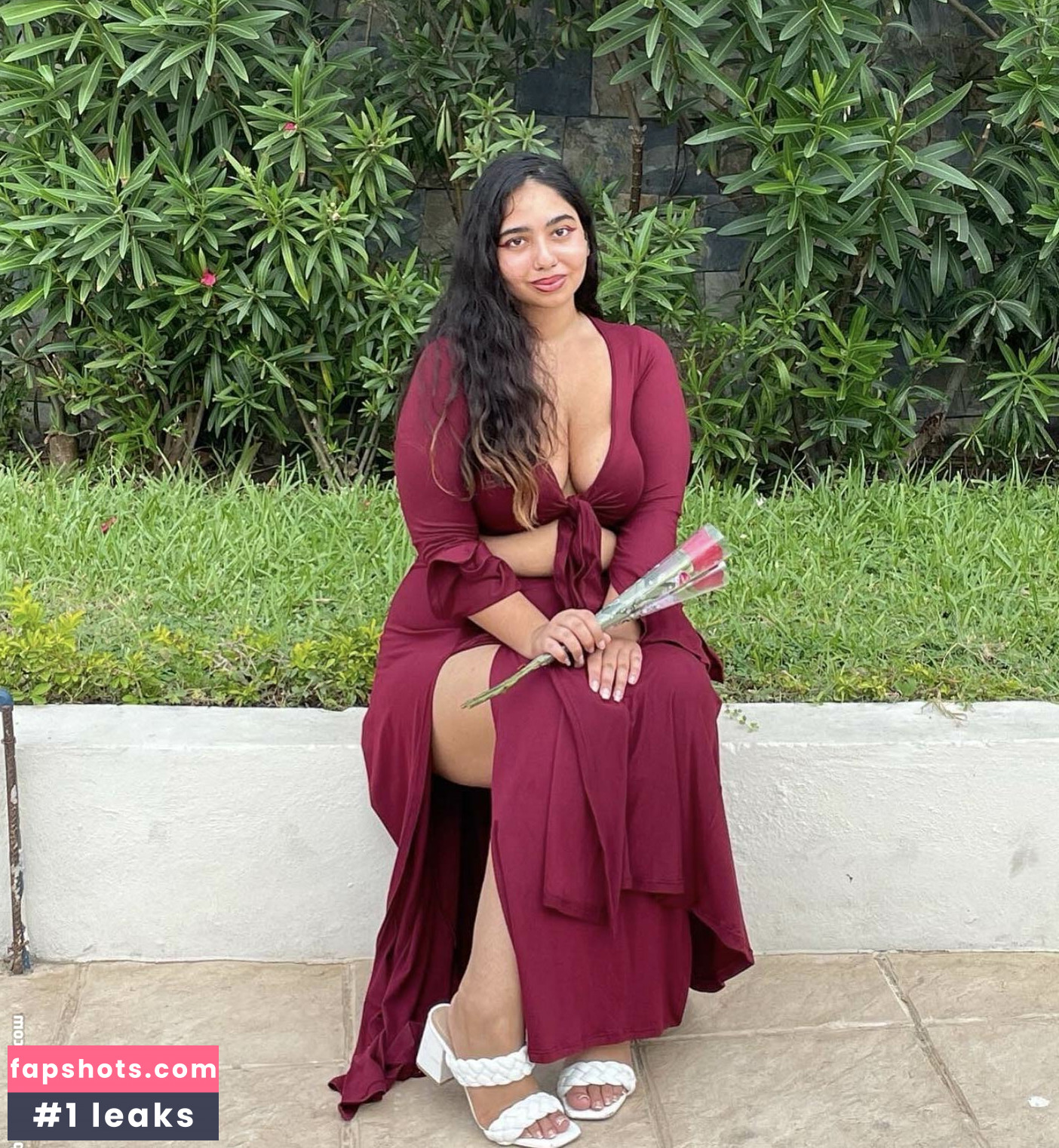 Middle Eastern And Desi Twerking gallery photo #3