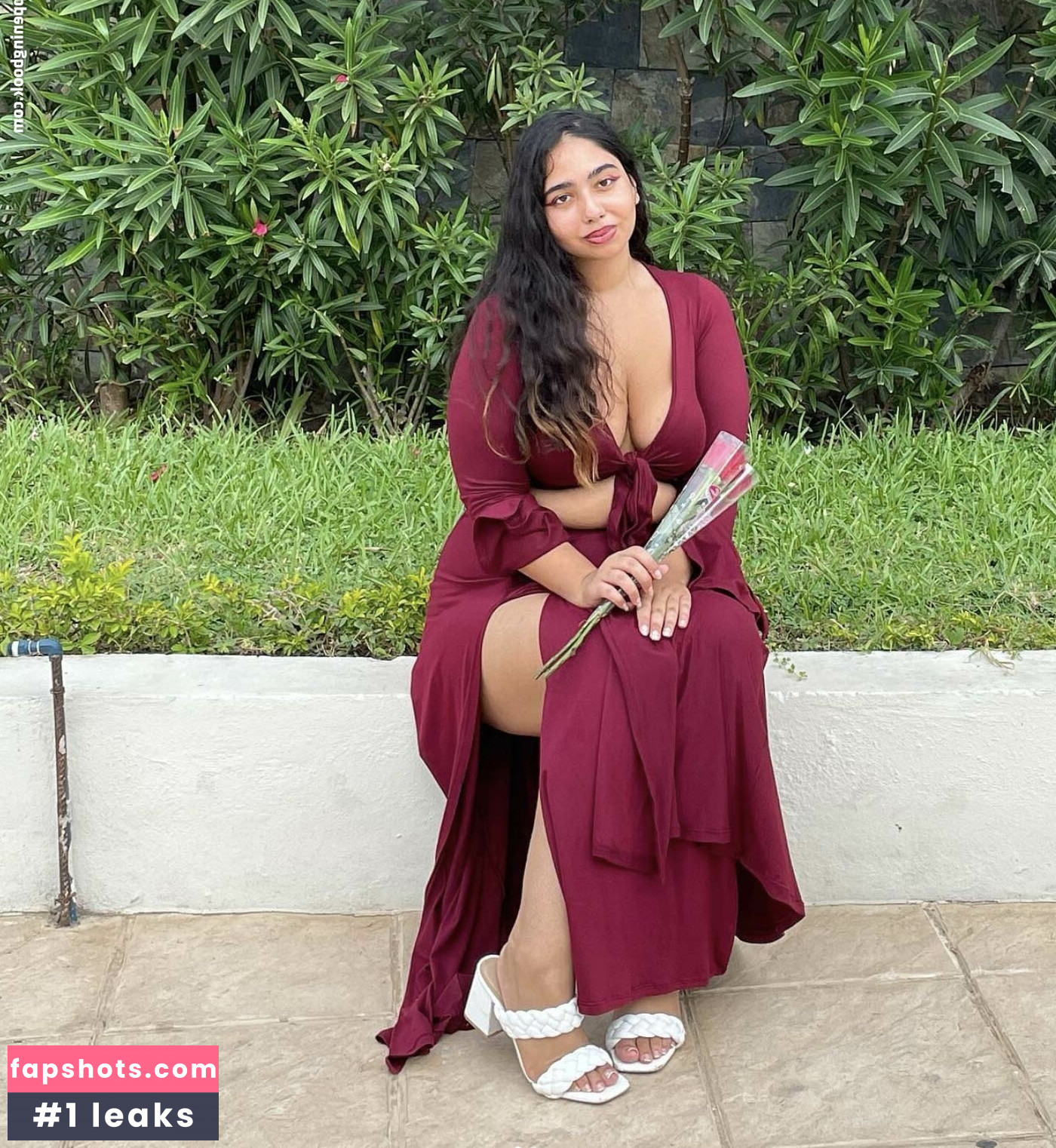 Middle Eastern And Desi Twerking gallery photo #8