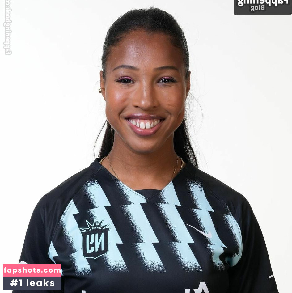 Midge Purce gallery photo #4