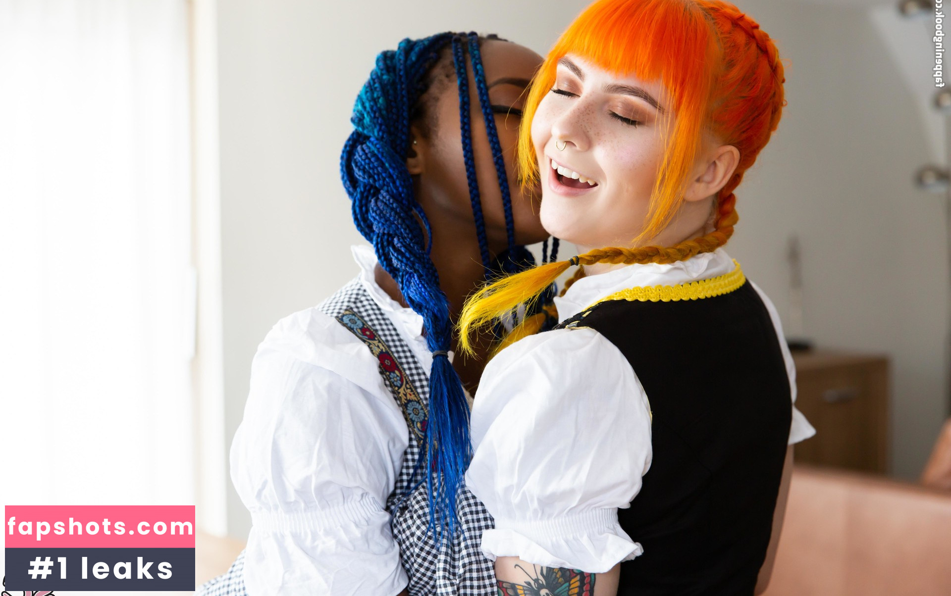 Midnight gallery photo #94