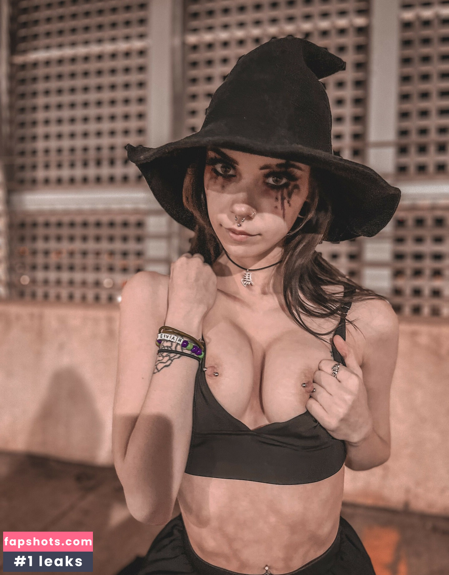 Midnight_rav3n gallery photo #59