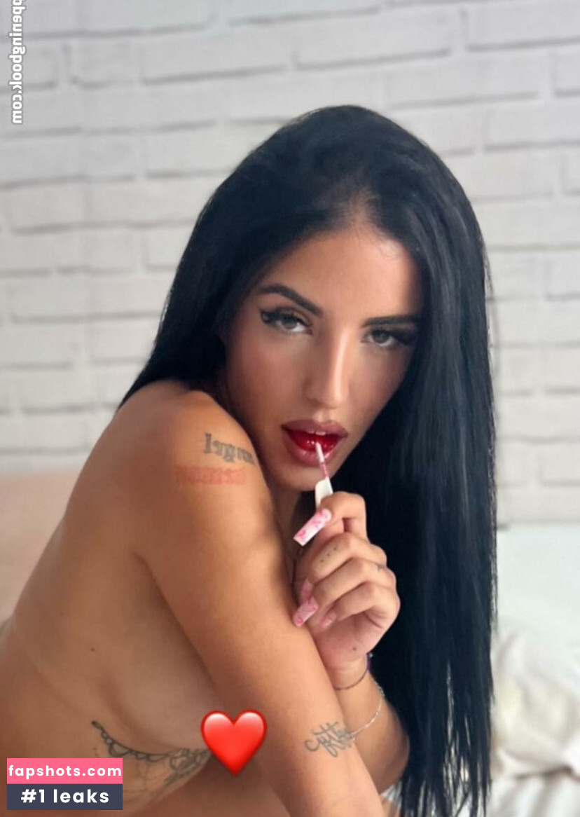 Miiriamlm nude babe gallery