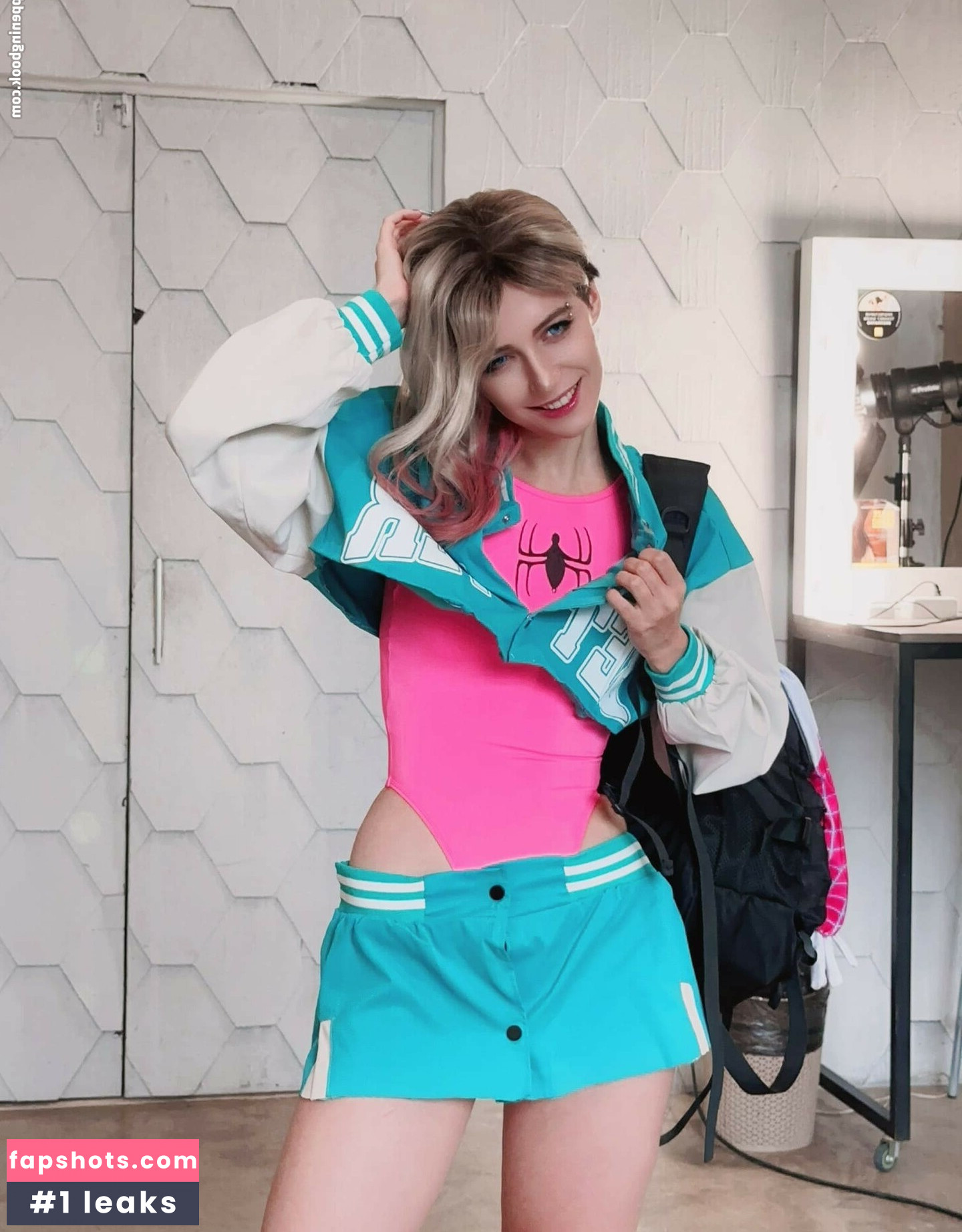 Mik Allen gallery photo #192