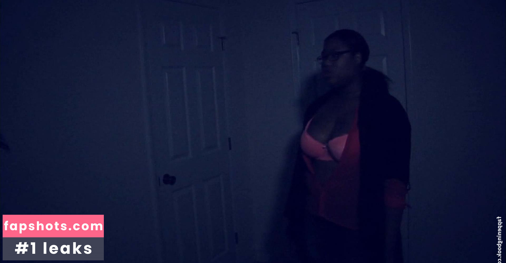 Mika Sanchesz nude babe gallery