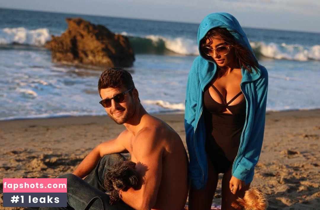 Mikaela Hoover gallery photo #103