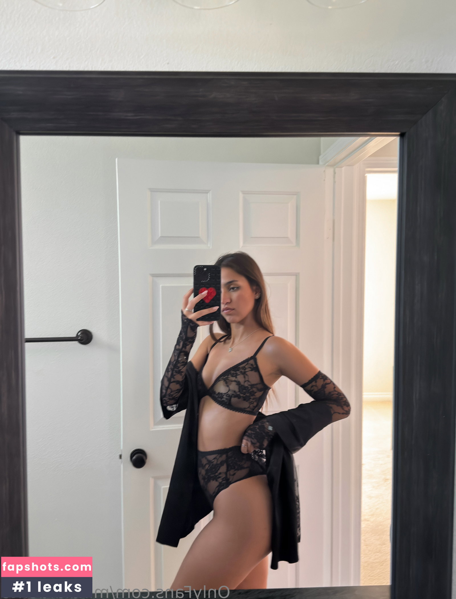 Mikaela Lafuente gallery photo #2420