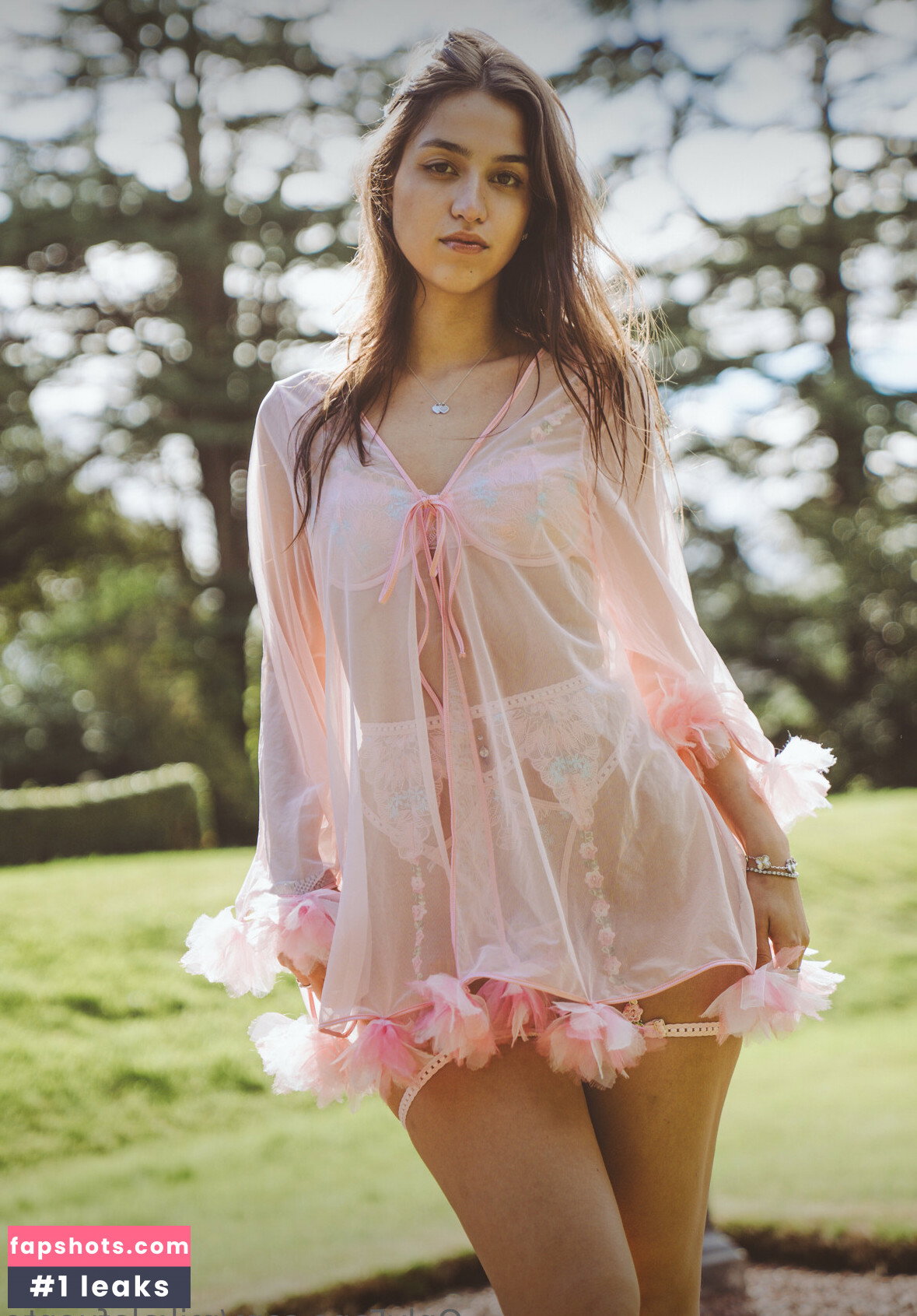 Mikaela Lafuente gallery photo #616