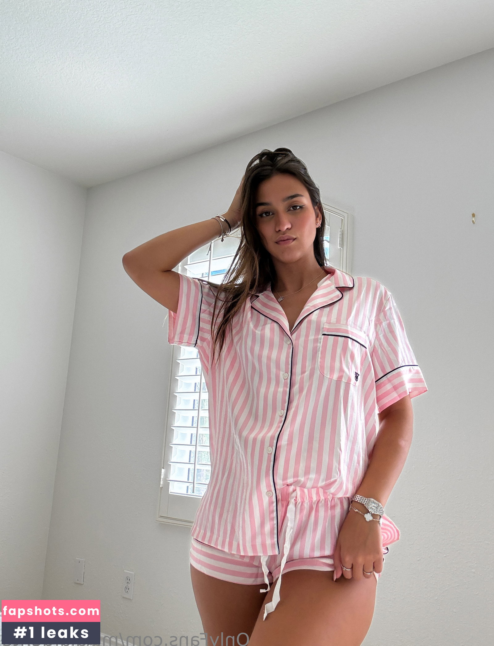 Mikaela Lafuente gallery photo #1652