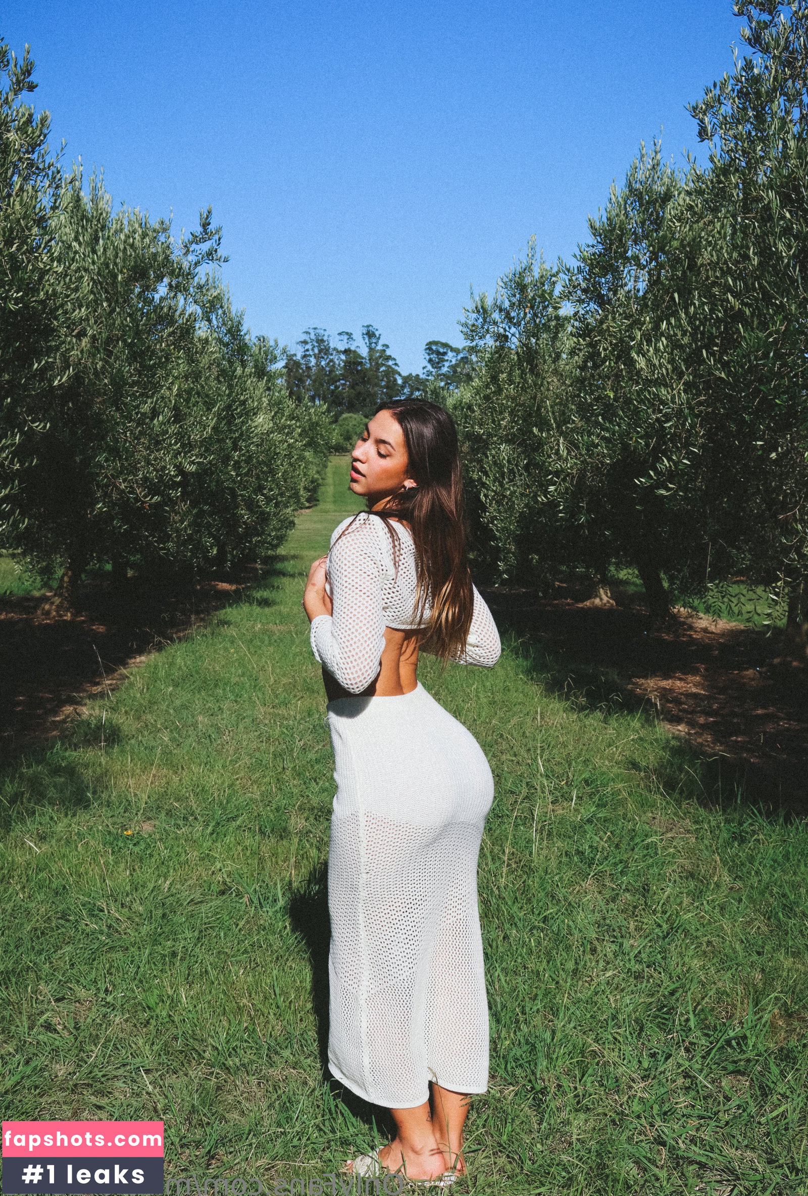 Mikaela Lafuente gallery photo #3574