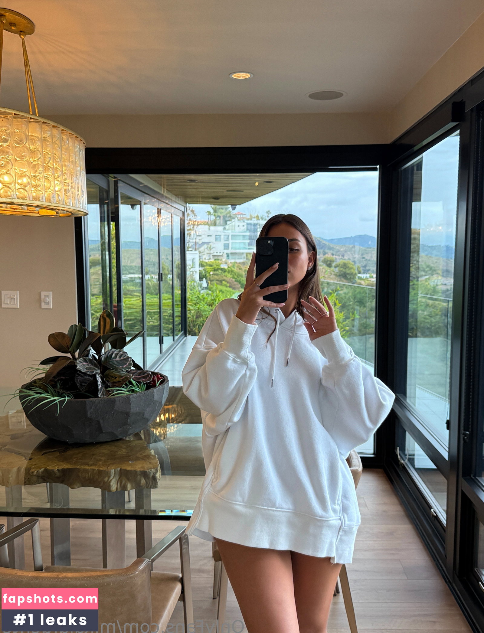 Mikaela Lafuente gallery photo #1311