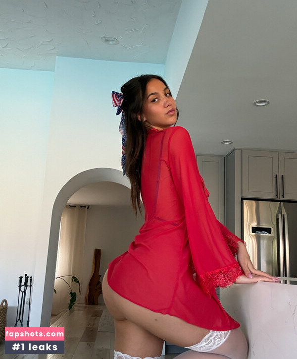 Mikaela Lafuente gallery photo #1236