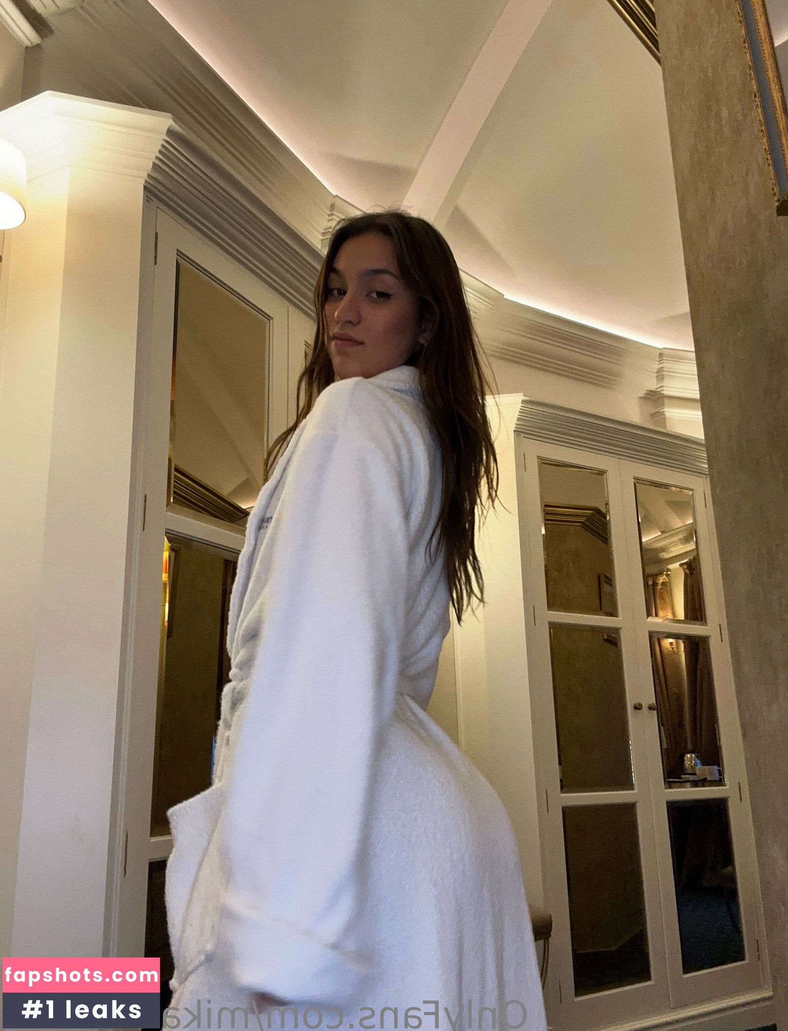 Mikaela Lafuente gallery photo #1772