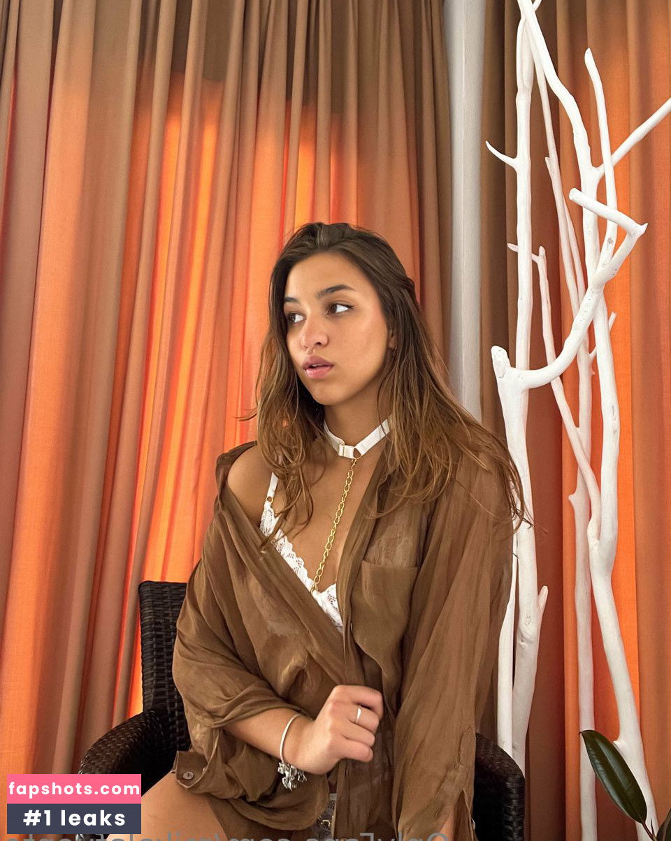 Mikaela Lafuente gallery photo #4162