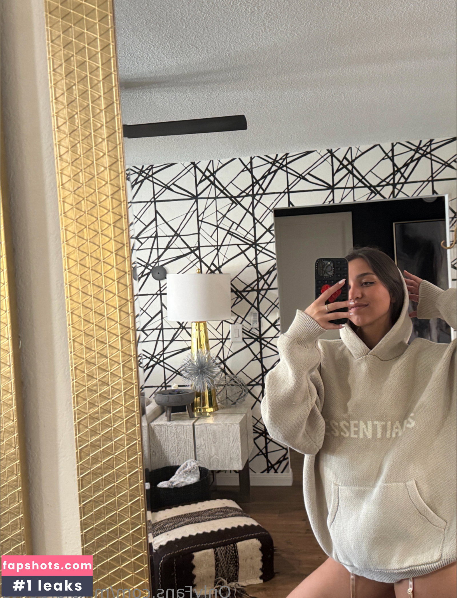 Mikaela Lafuente gallery photo #2425