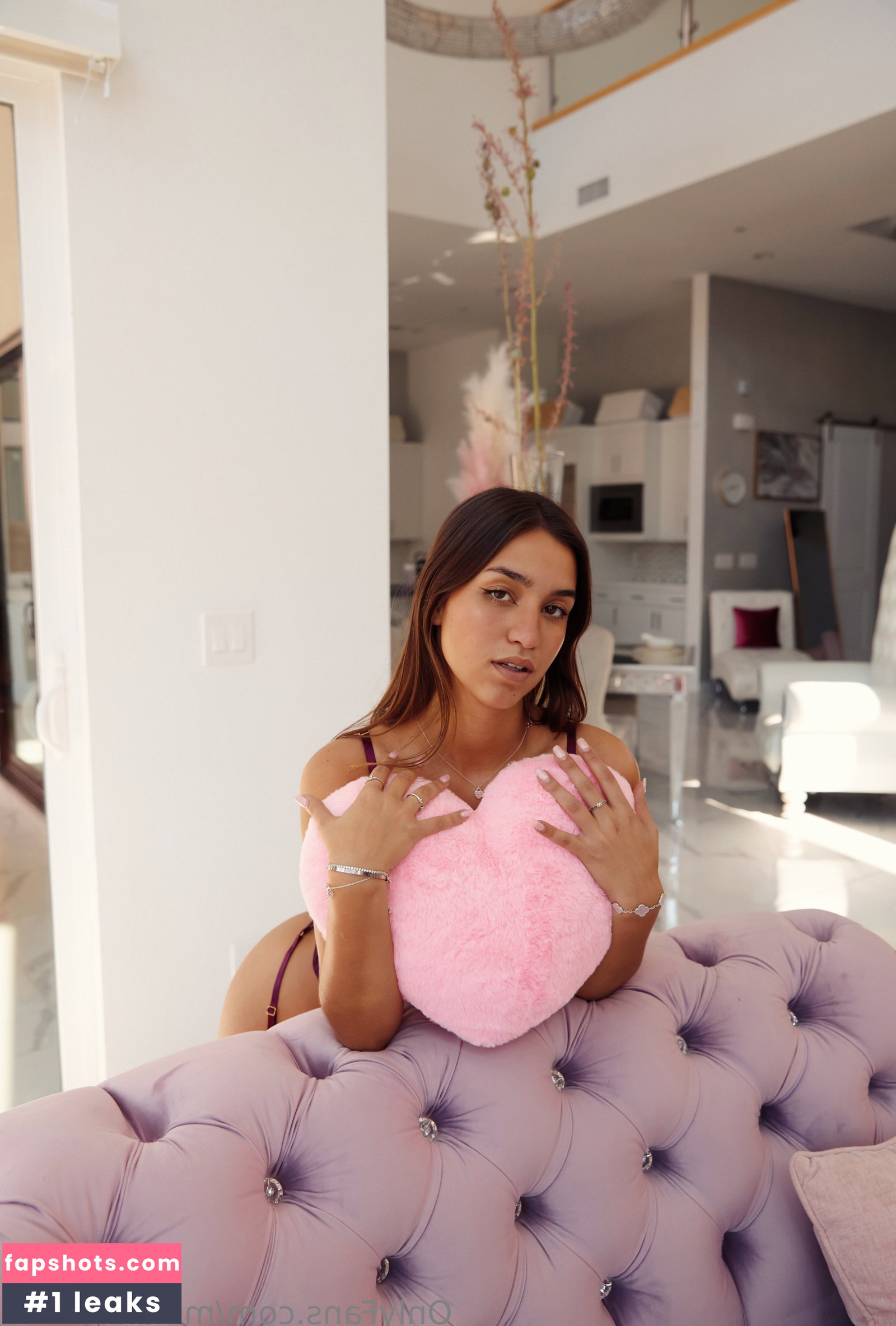 Mikaela Lafuente gallery photo #401