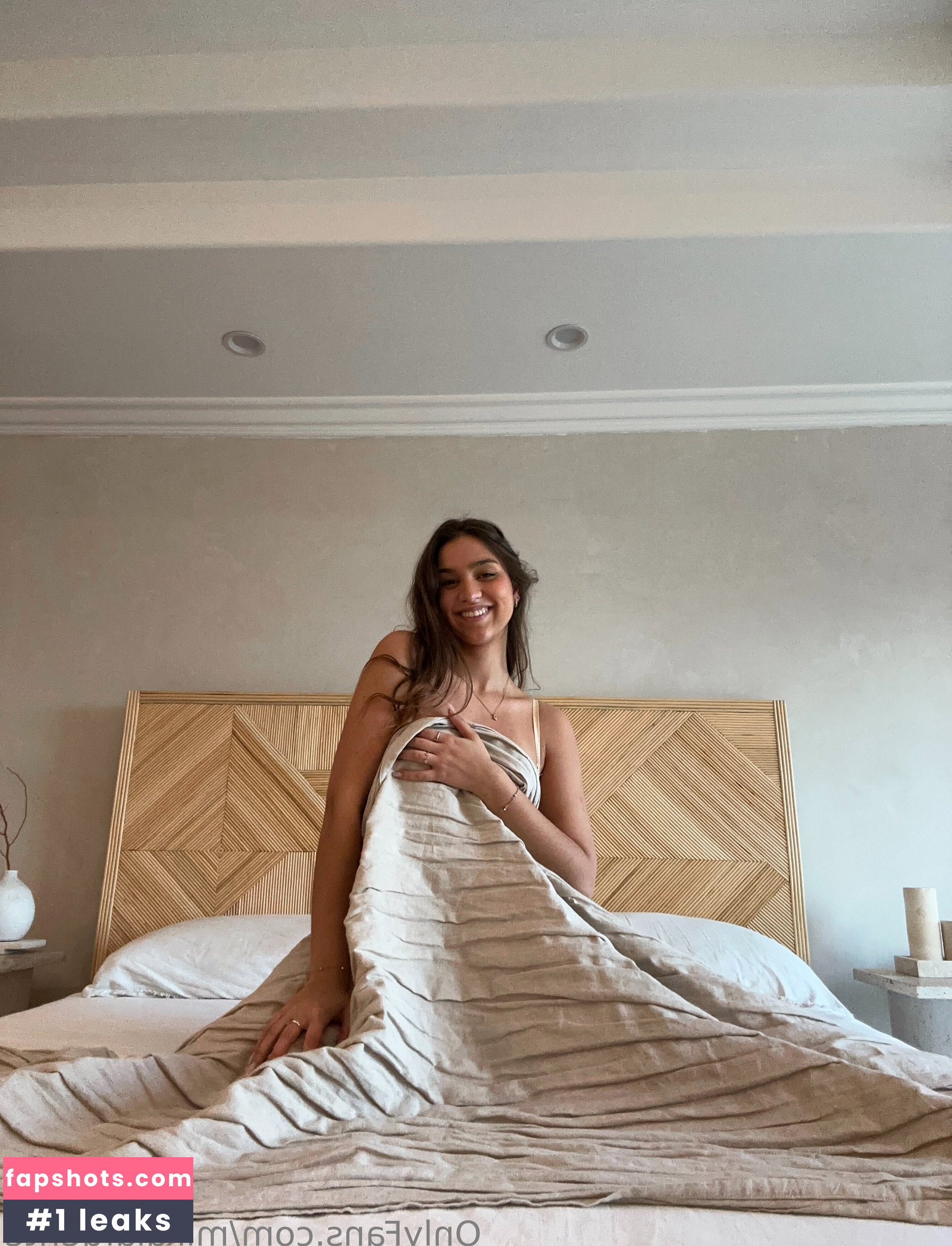 Mikaela Lafuente gallery photo #687