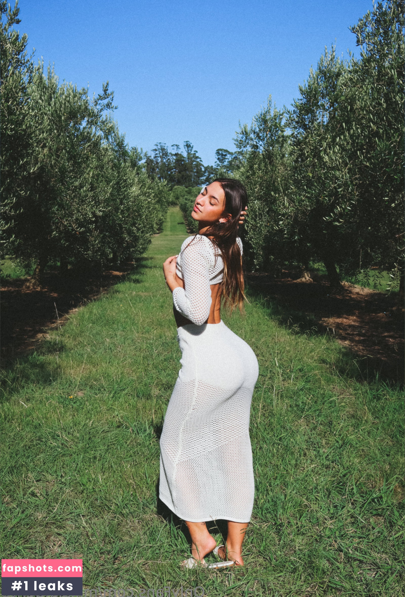 Mikaela Lafuente gallery photo #4