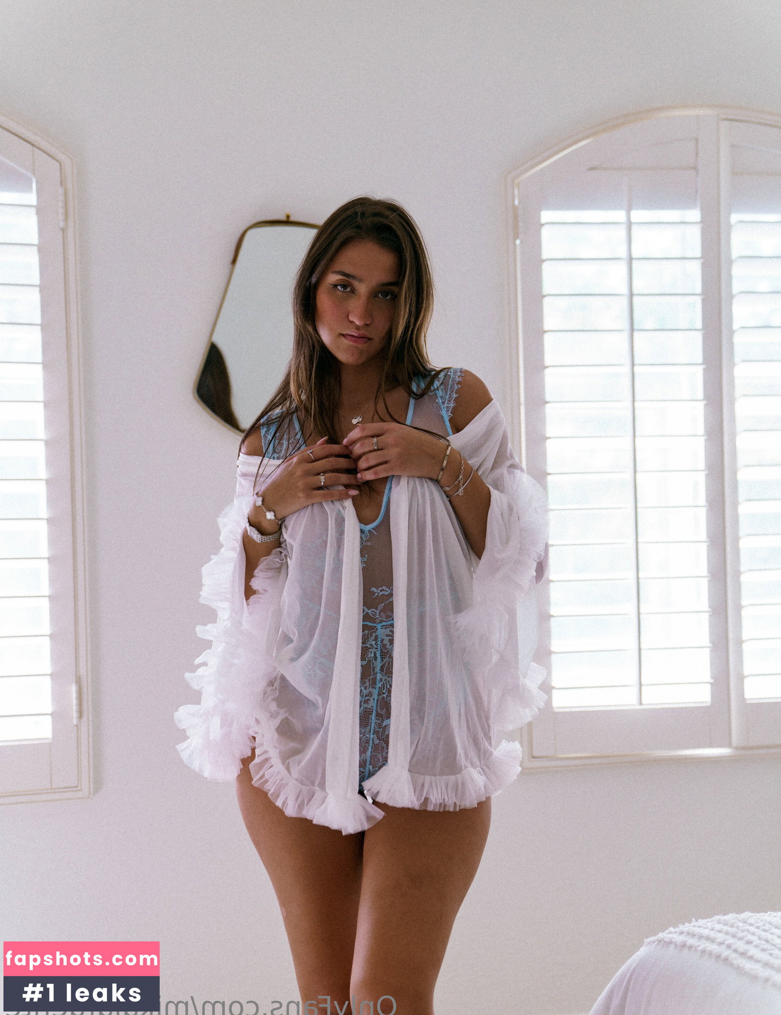 Mikaela Lafuente gallery photo #4134
