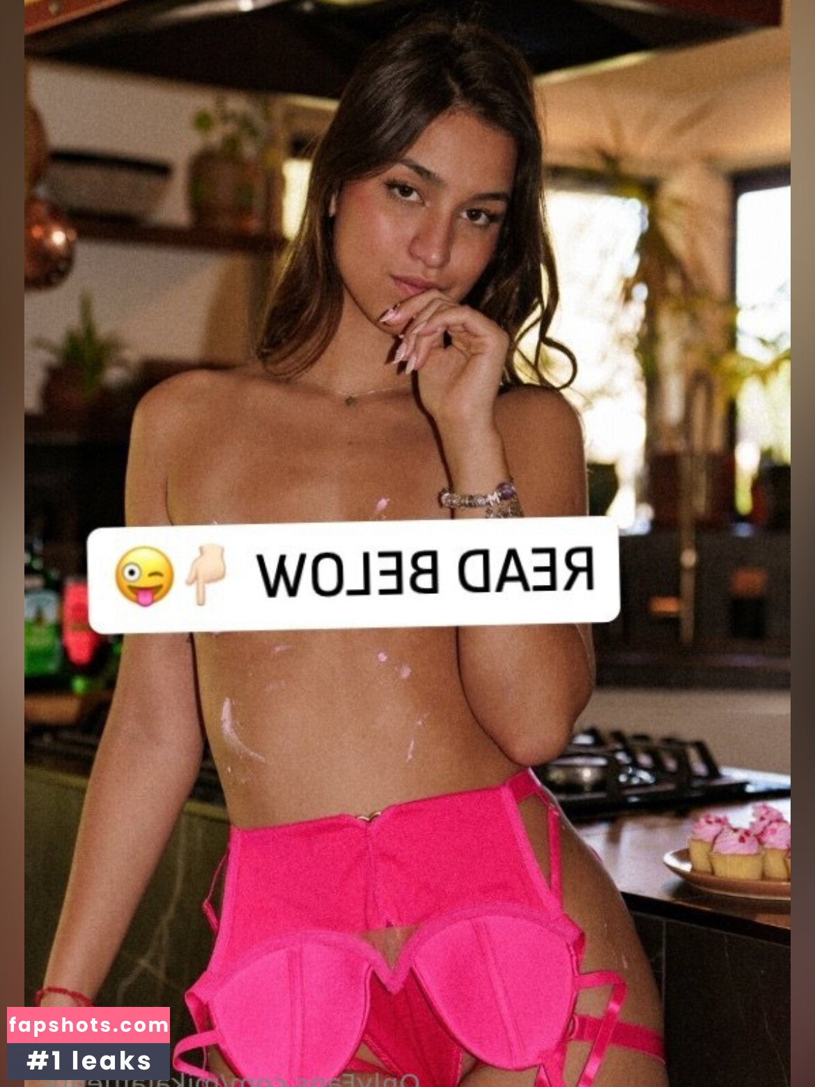 Mikaela Lafuente gallery photo #1223