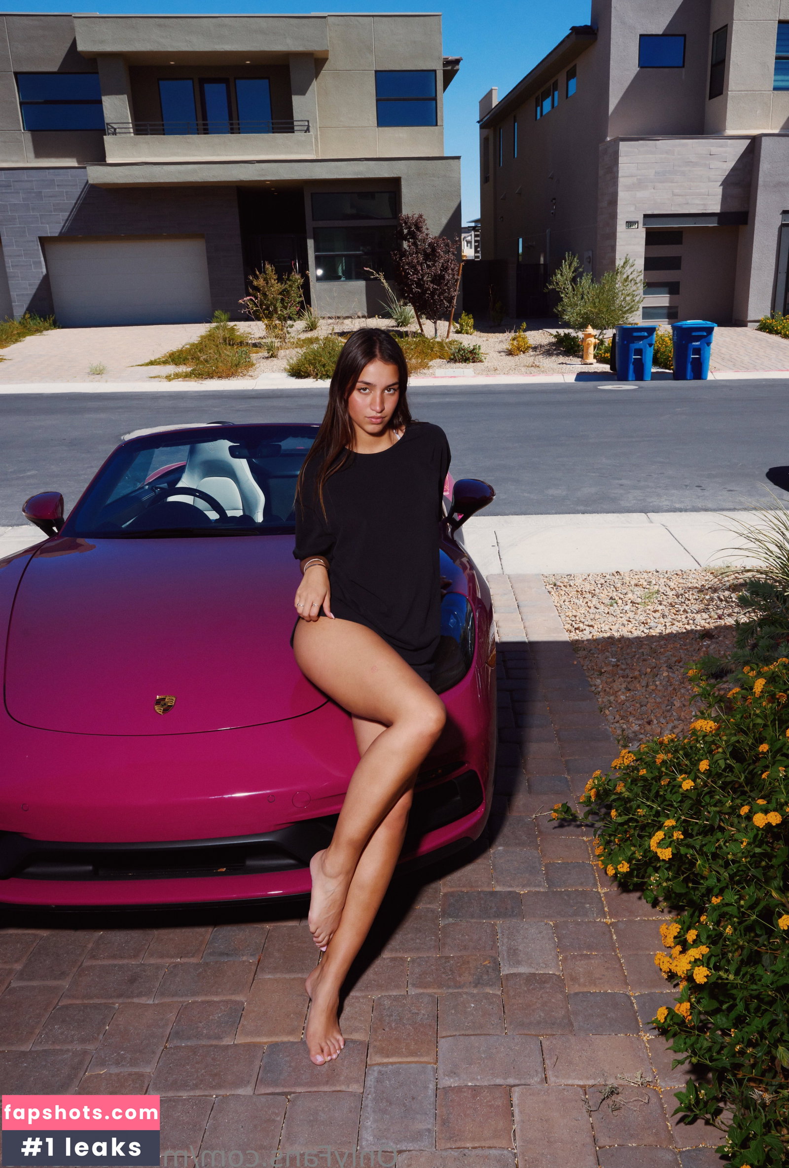 Mikaela Lafuente gallery photo #1031