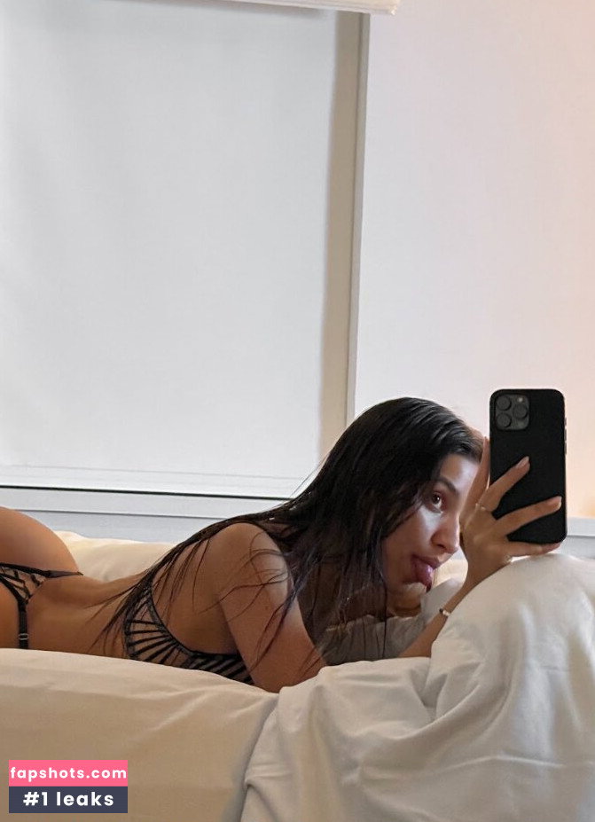 Mikaela Lafuente gallery photo #515