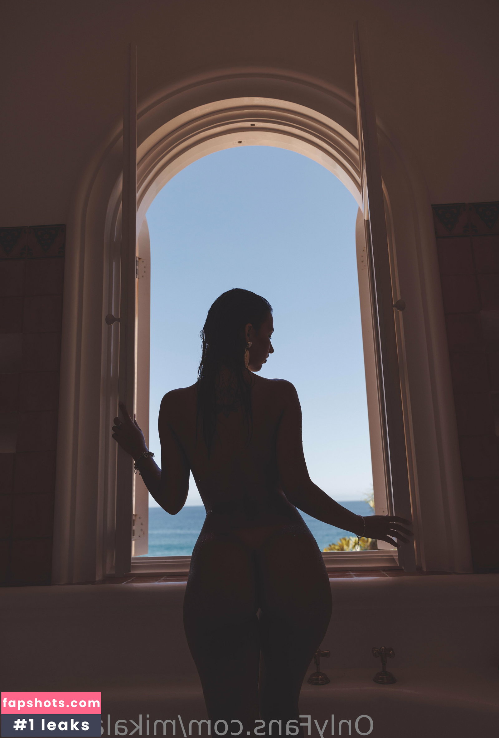 Mikaela Lafuente gallery photo #1877