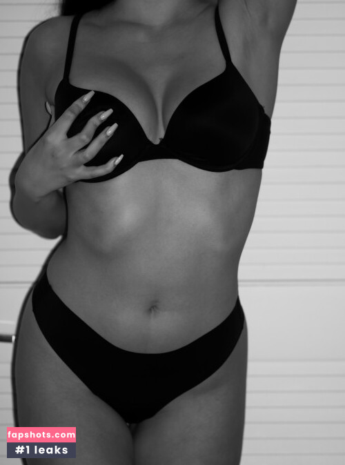 Mikaela Pascal gallery photo #1516