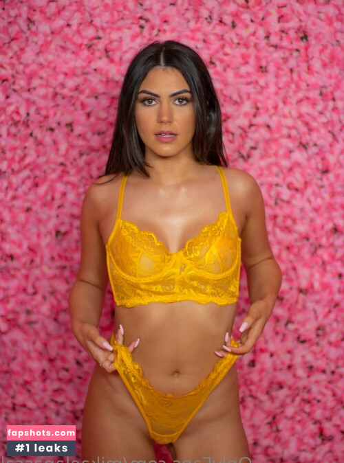 Mikaela Pascal gallery photo #1899