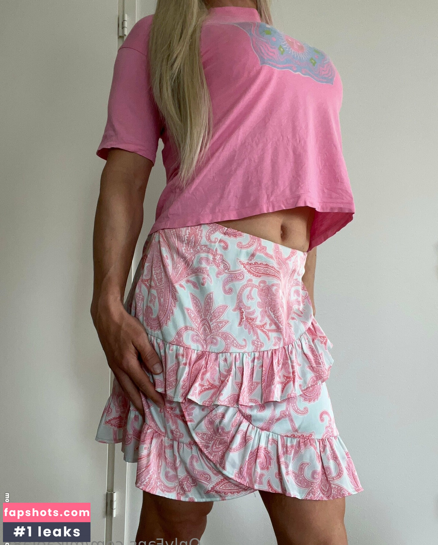 mikaela85 gallery photo #19