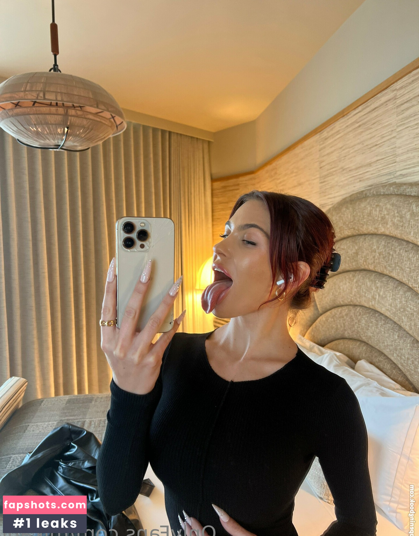 mikahl gallery photo #29