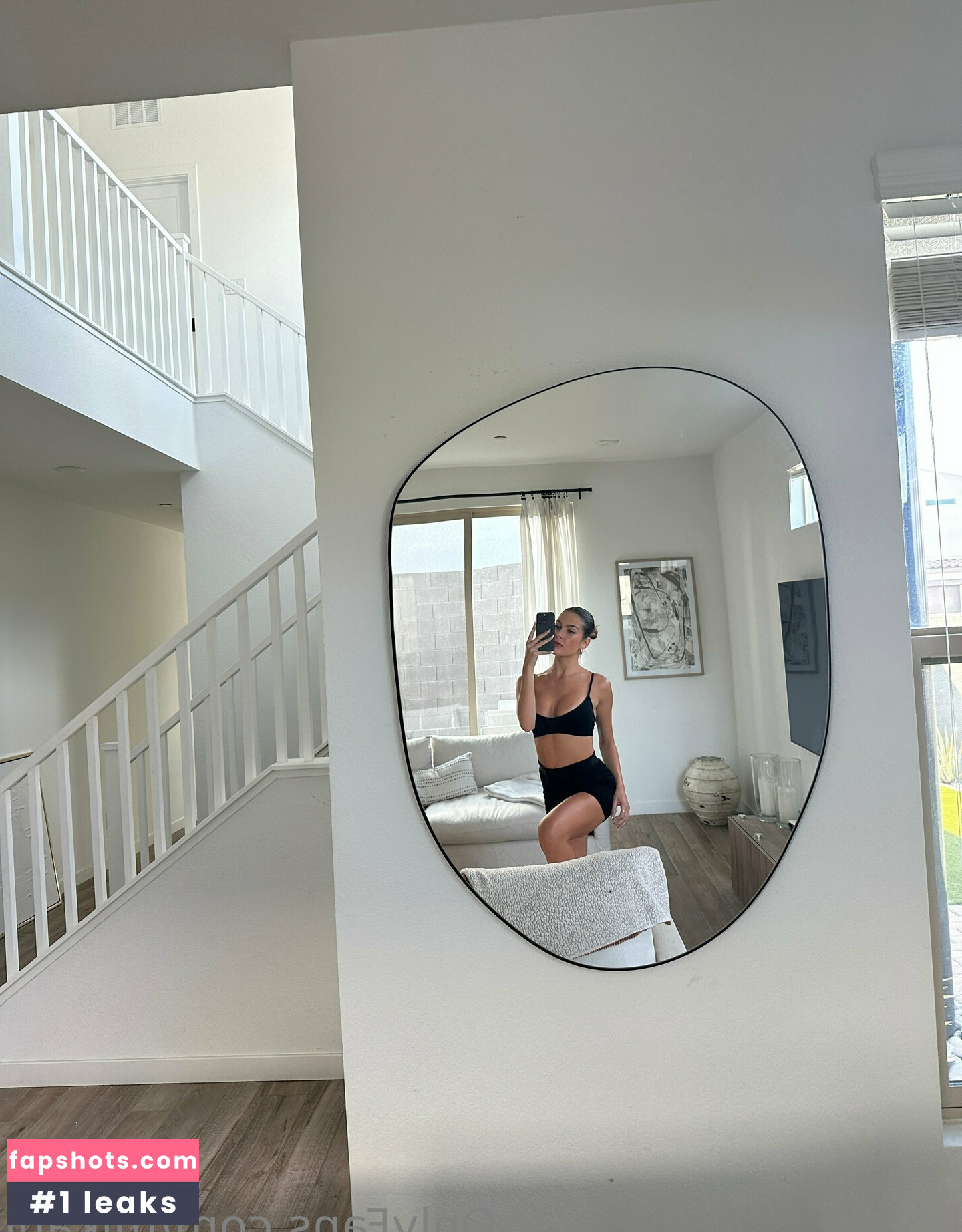 mikahl gallery photo #6