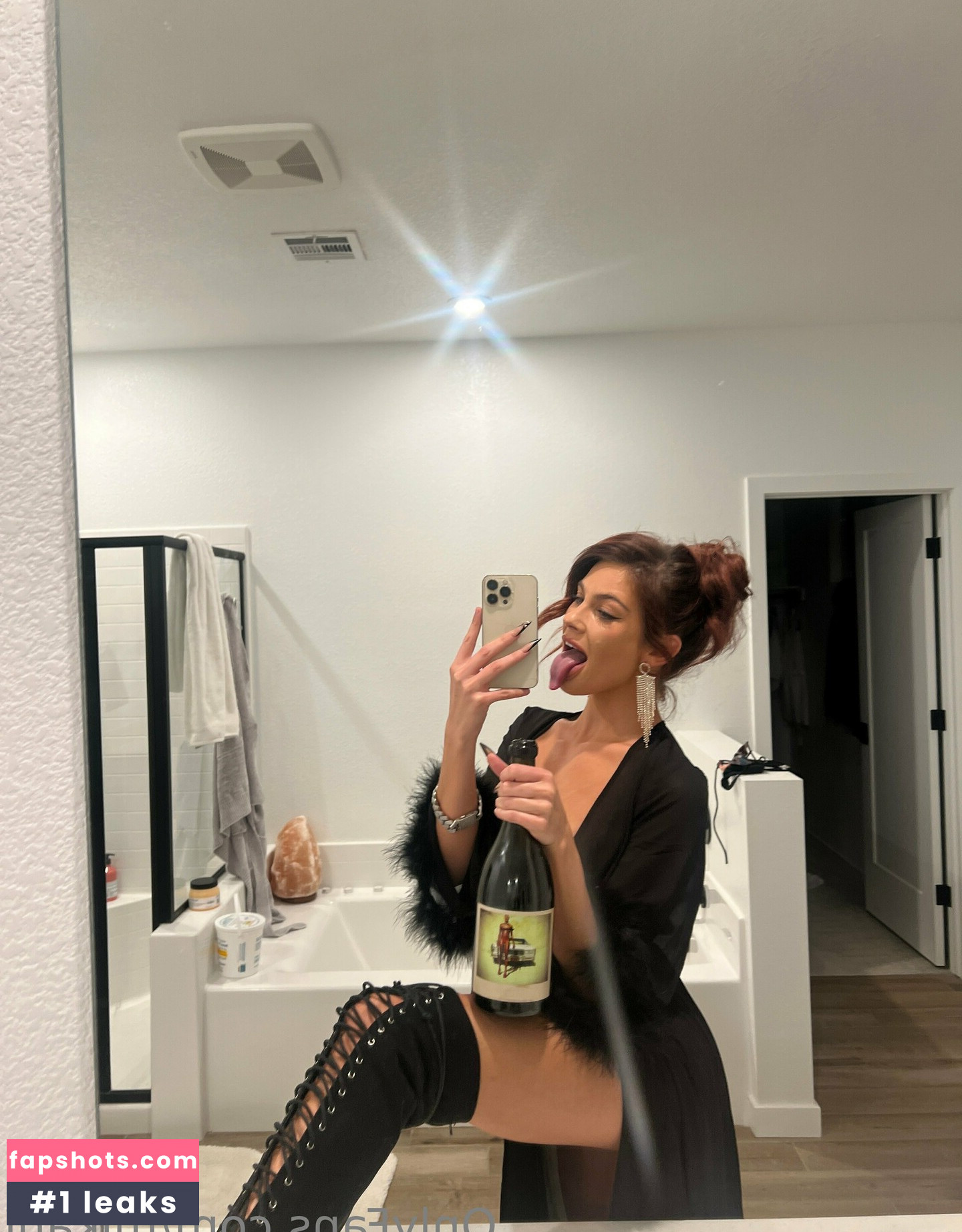 mikahl gallery photo #51